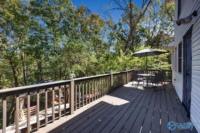 10115 Skylark Drive SE, Huntsville, AL 35803