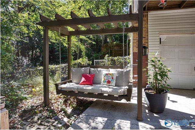 10115 Skylark Drive SE, Huntsville, AL 35803
