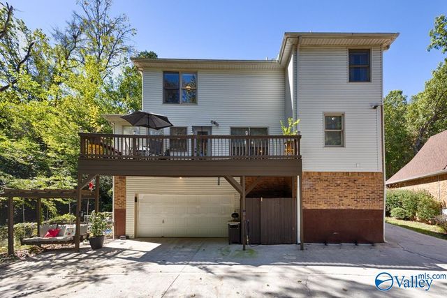 10115 Skylark Drive SE, Huntsville, AL 35803