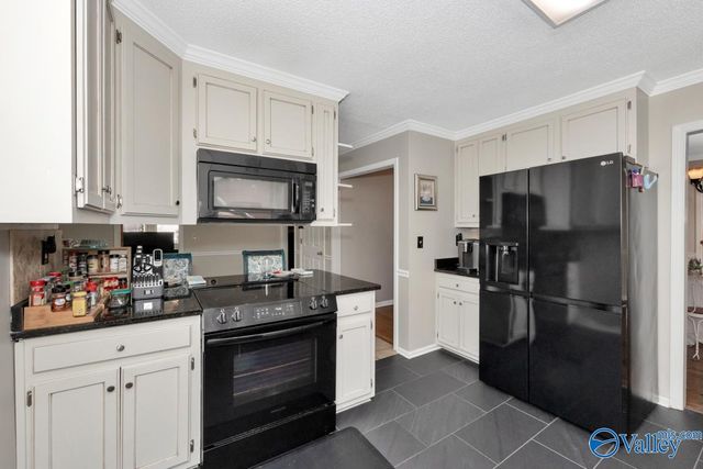 10115 Skylark Drive SE, Huntsville, AL 35803