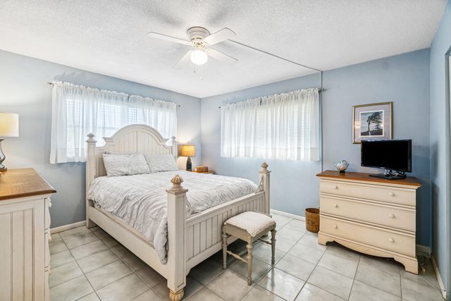 108 NE 20th Avenue NE 201, Boynton Beach, FL 33435