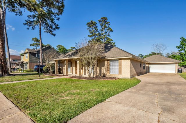 4801 Summer Lane, Baytown, TX 77521