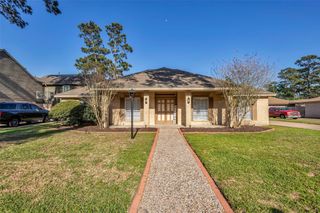 4801 Summer Lane, Baytown, TX 77521