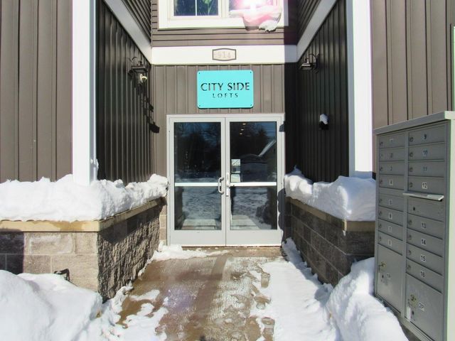 914 E Front Street, Traverse City, MI 49686