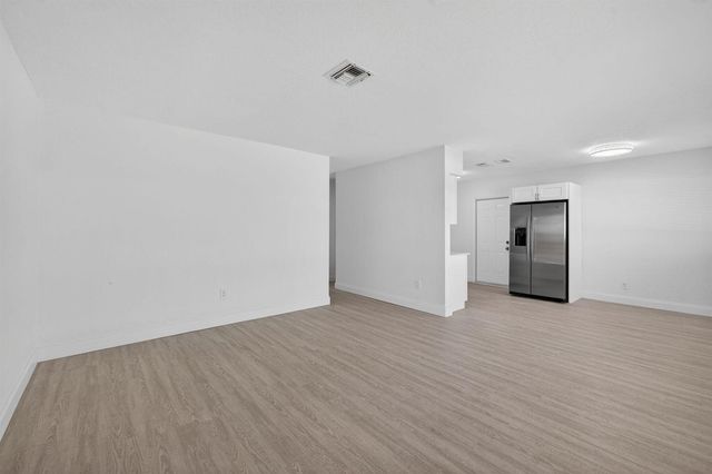 4807 NE 18th Avenue, Oakland Park, FL 33334