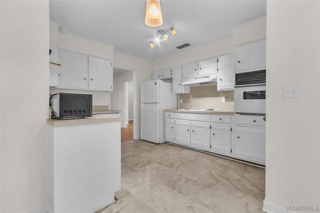 533 Shady Grove Drive, Montgomery, AL 36109