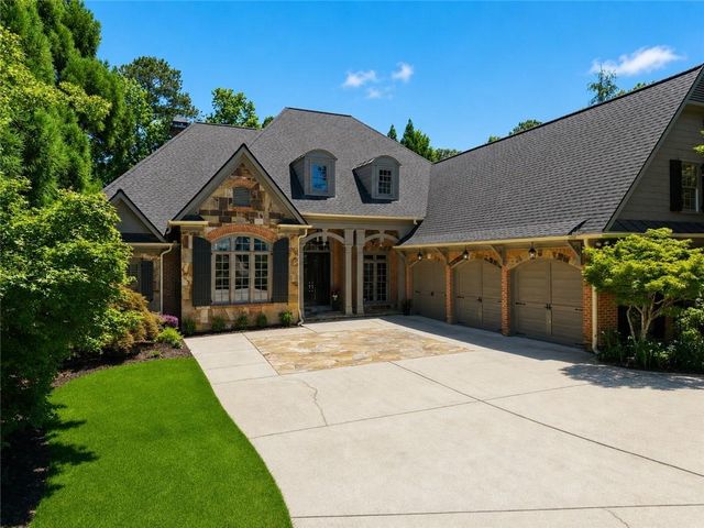 6945 Wakehurst Place, Cumming, GA 30040