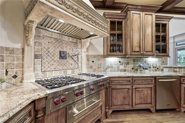 6945 Wakehurst Place, Cumming, GA 30040