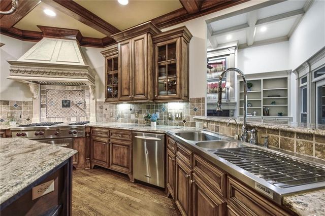 6945 Wakehurst Place, Cumming, GA 30040