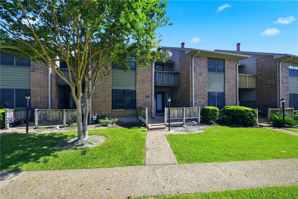 2400 Longmire Drive 103, College Station, TX 77845 — exterior