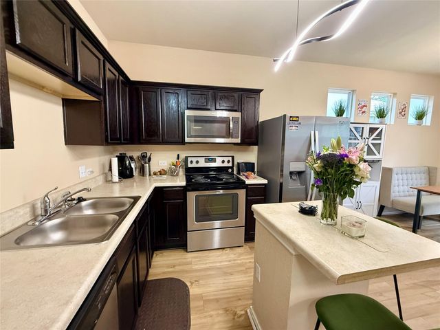 2711 Acopio BND 30, Austin, TX 78745