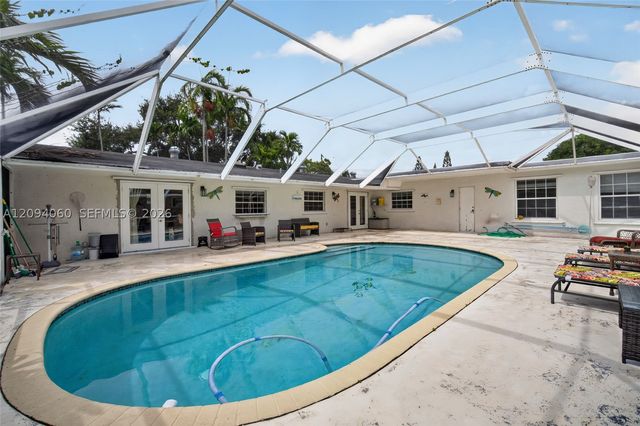 17435 SW 109th Ct, Miami, FL 33157