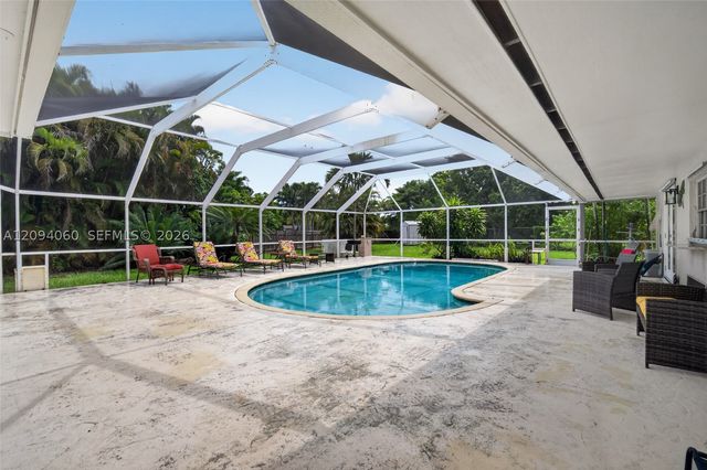17435 SW 109th Ct, Miami, FL 33157