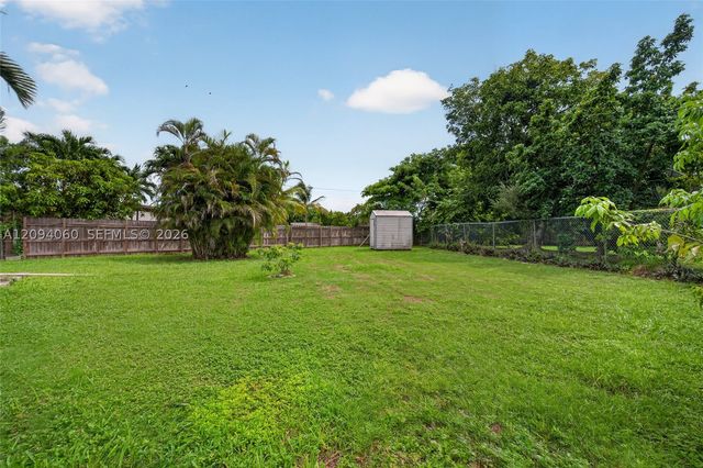 17435 SW 109th Ct, Miami, FL 33157
