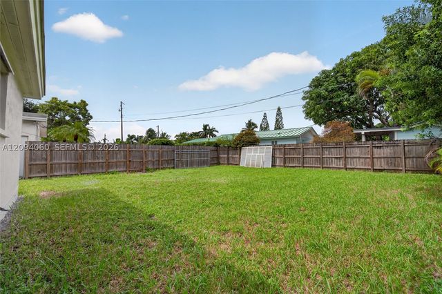 17435 SW 109th Ct, Miami, FL 33157