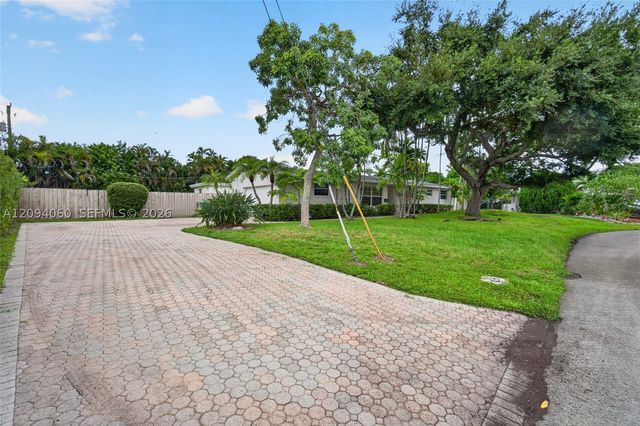 17435 SW 109th Ct, Miami, FL 33157