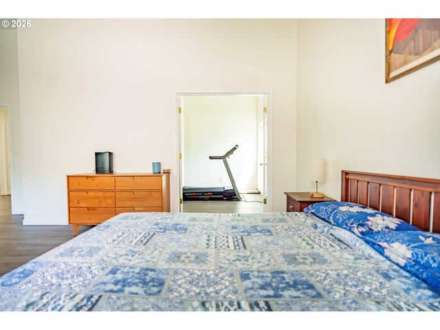 804 Nw BROOKHILL St, Hillsboro, OR 97124