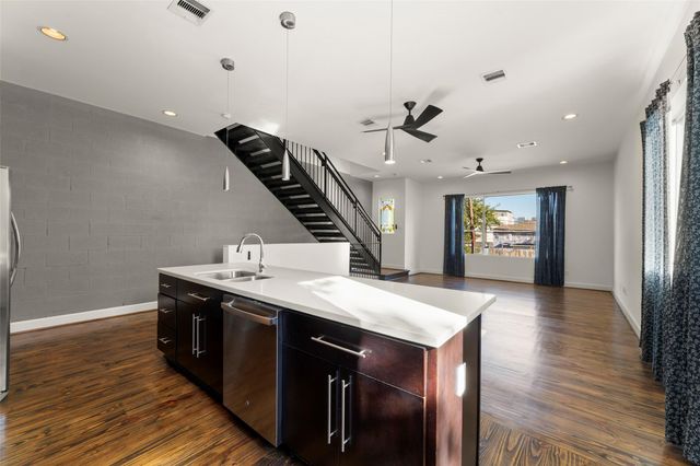 1524 Blodgett Street, Houston, TX 77004