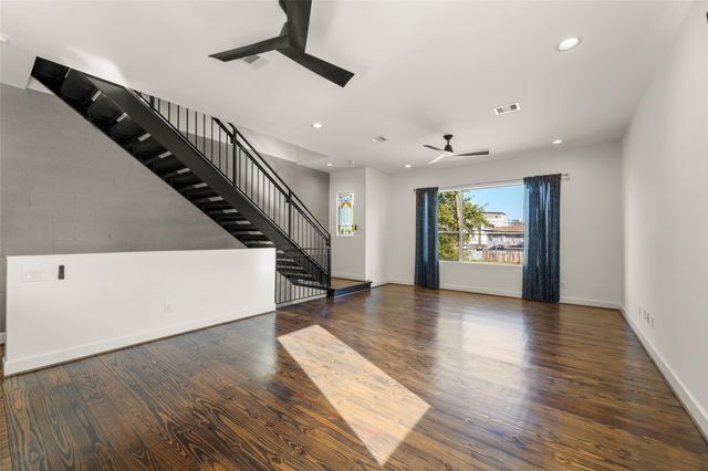 1524 Blodgett Street, Houston, TX 77004