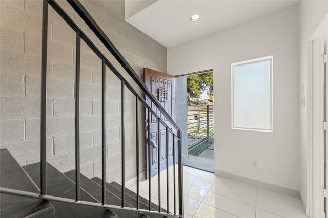 1524 Blodgett Street, Houston, TX 77004