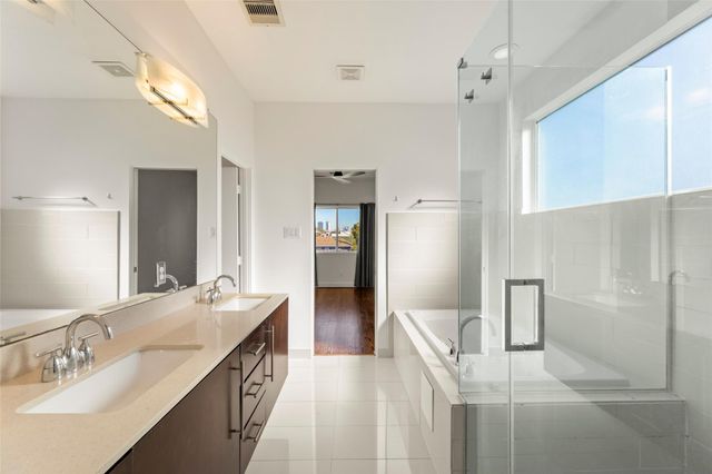 1524 Blodgett Street, Houston, TX 77004