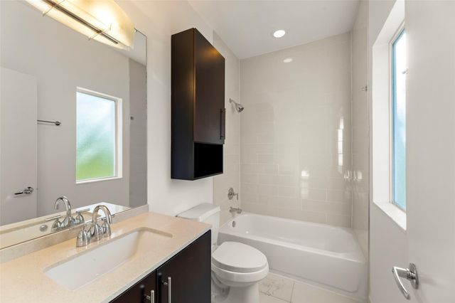 1524 Blodgett Street, Houston, TX 77004