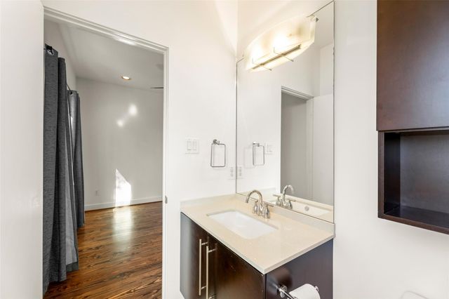 1524 Blodgett Street, Houston, TX 77004