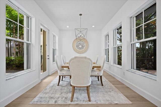 877 Taft Court, Palm Beach Gardens, FL 33410