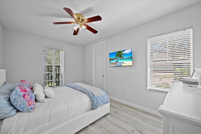 877 Taft Court, Palm Beach Gardens, FL 33410