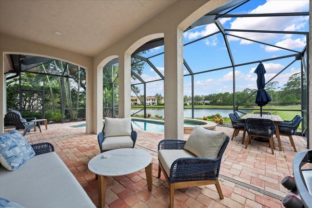 877 Taft Court, Palm Beach Gardens, FL 33410