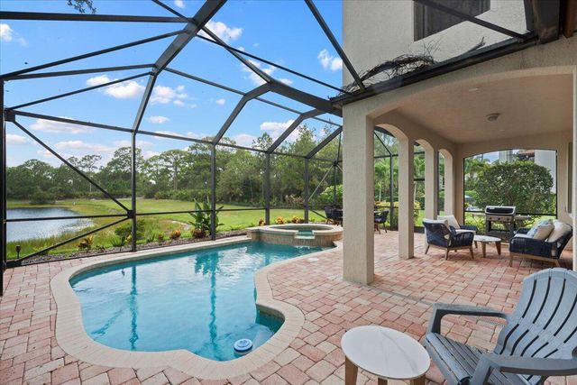 877 Taft Court, Palm Beach Gardens, FL 33410