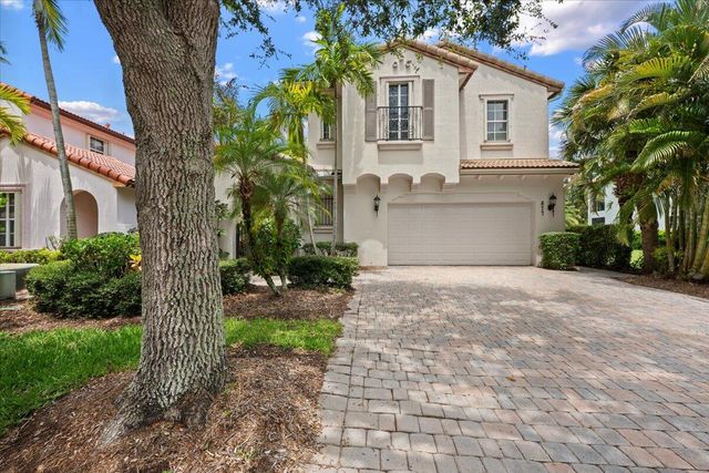 877 Taft Court, Palm Beach Gardens, FL 33410