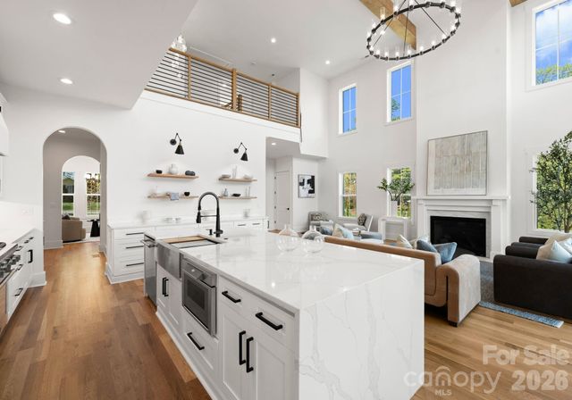 621 Poindexter Drive, Charlotte, NC 28209