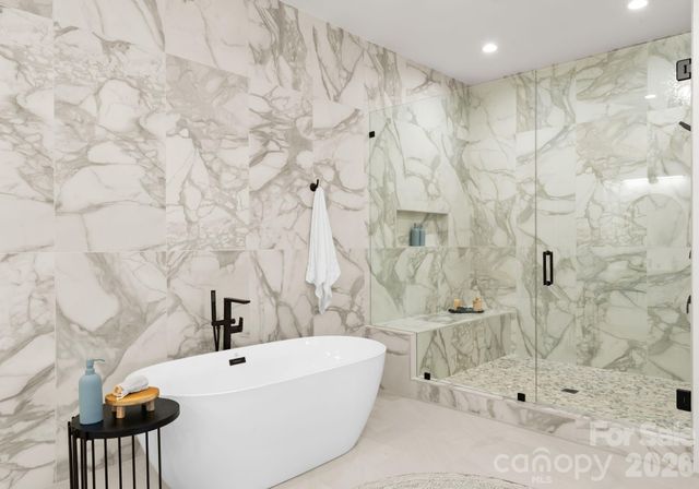 621 Poindexter Drive, Charlotte, NC 28209