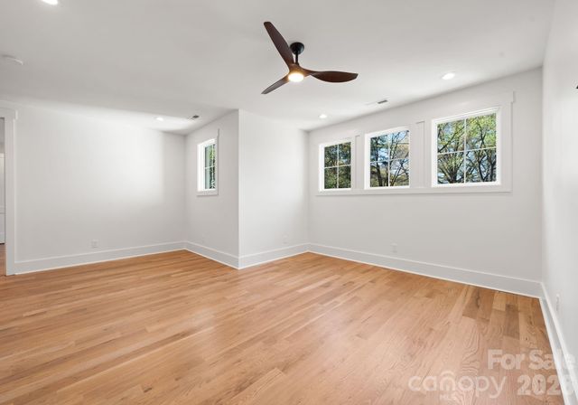 621 Poindexter Drive, Charlotte, NC 28209