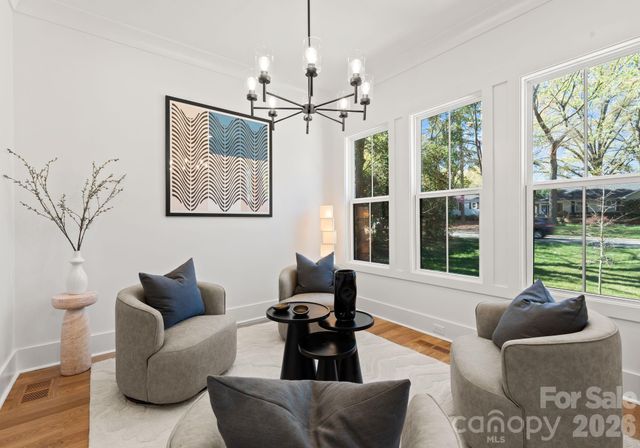 621 Poindexter Drive, Charlotte, NC 28209