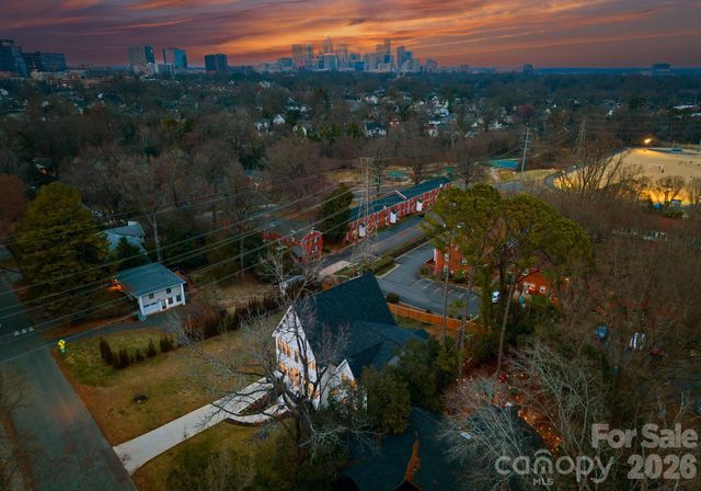 621 Poindexter Drive, Charlotte, NC 28209