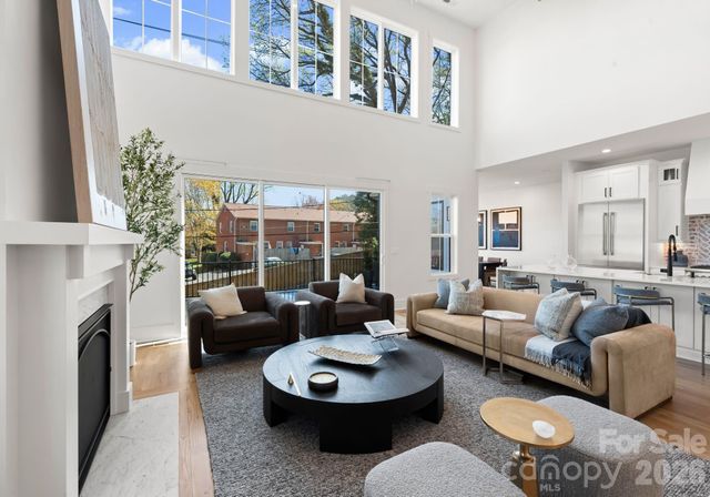 621 Poindexter Drive, Charlotte, NC 28209