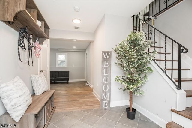 506 Durban Ave, Hopatcong Boro, NJ 07843