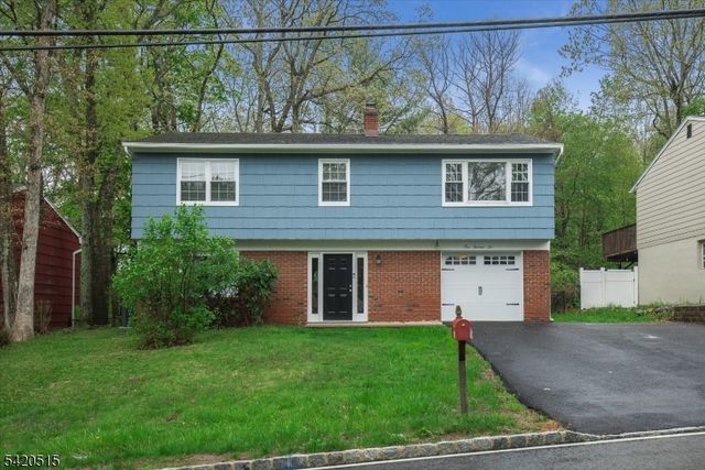 506 Durban Ave, Hopatcong Boro, NJ 07843
