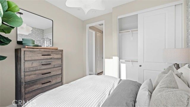 924 Chinon, Irvine, CA 92618