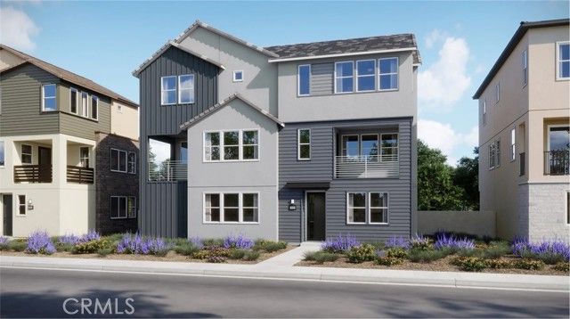 924 Chinon, Irvine, CA 92618