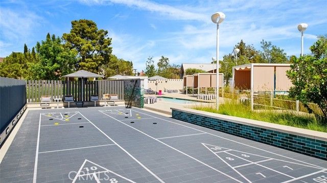 924 Chinon, Irvine, CA 92618