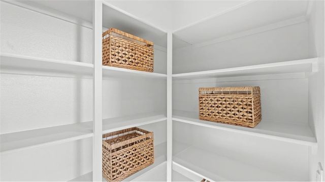 924 Chinon, Irvine, CA 92618