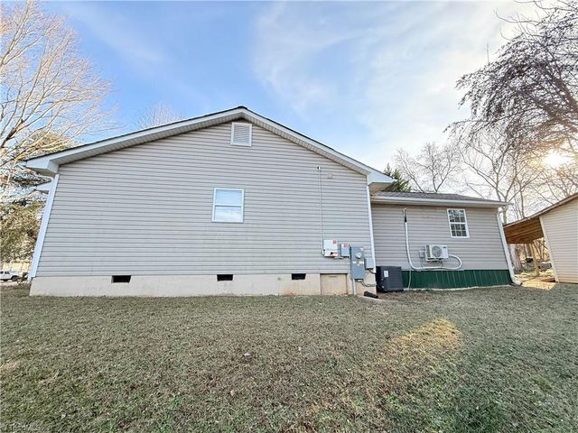 126 Blue Bonnet Court, Mocksville, NC 27028