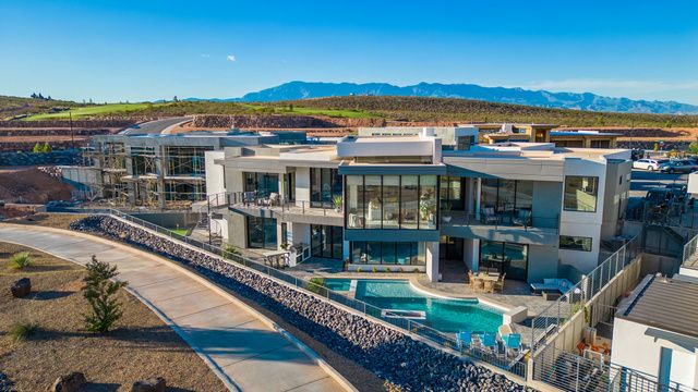 3550 S CYPRESS POINT RD, Hurricane, UT 84737