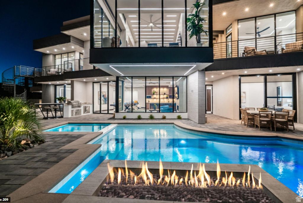 3550 S CYPRESS POINT RD, Hurricane, UT 84737