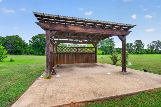 600 Highway 527, Elm Grove, LA 71051