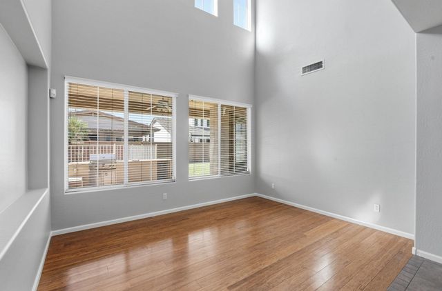 3565 E Vaughn Court, Gilbert, AZ 85234