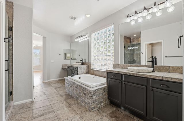 3565 E Vaughn Court, Gilbert, AZ 85234